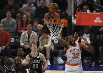 Towns y Brunson lideran a los Knicks en triunfo sobre Bucks; Nuggets y Kings también brillan