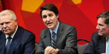 Trump amenaza con aranceles a Canadá y México pese a riesgos económicos