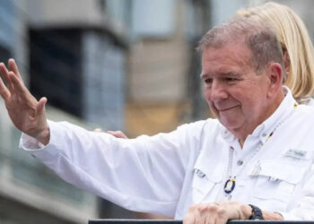 Izquierdistas dominicanos declaran "persona no grata" a González Urrutia