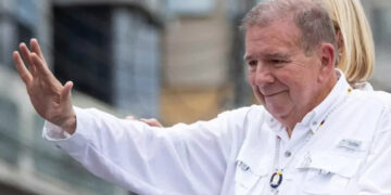 Izquierdistas dominicanos declaran "persona no grata" a González Urrutia