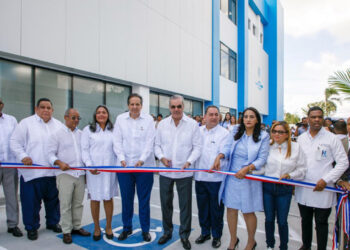 Abinader inaugura primer hospital traumatológico del Sur