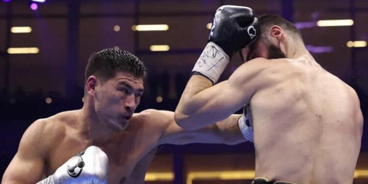 Bivol derrota a Beterbiev y es campeón indiscutido de los semipesados