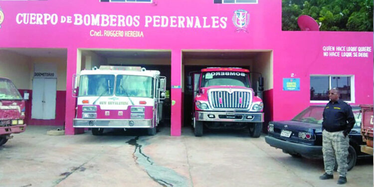 Interior y Policía busca mejorar cuerpos de bomberos en RD