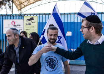 Israel prohíbe a la UNRWA operar en su territorio tras acusaciones de vínculos con Hamás