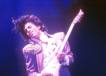 Netflix cancela documental de Prince tras acuerdo con sus herederos