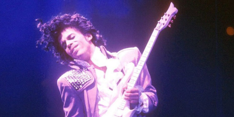 Netflix cancela documental de Prince tras acuerdo con sus herederos