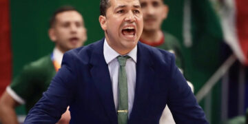 Quintero: México deberá jugar rápido ante falta de un hombre alto