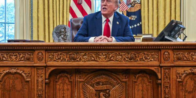 Trump inicia su segundo mandato con un 47 % de aprobación, según Gallup