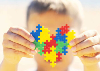 Denuncian estancamiento de la ley que protege a personas con autismo