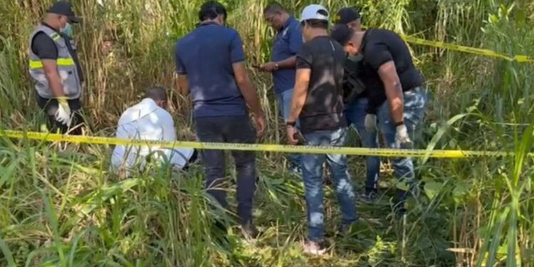 Familia de taxista hallado muerto en Moca pide justicia