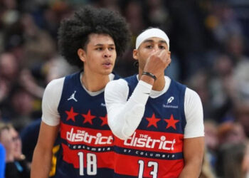 Jordan Poole define con un triple y Wizards vencen a Nuggets