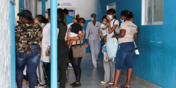 Niños con virus respiratorios llenan emergencia del Robert Reid