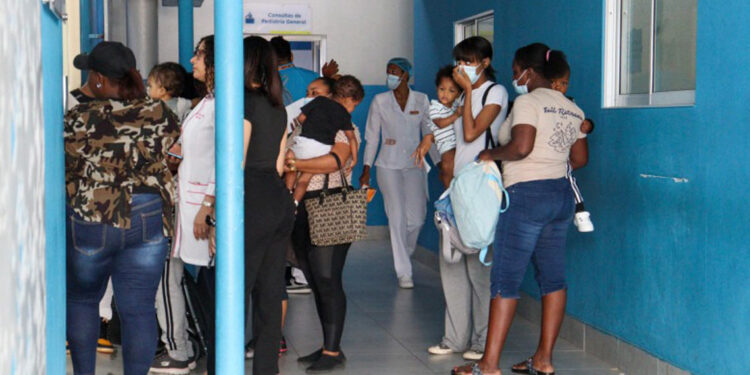 Niños con virus respiratorios llenan emergencia del Robert Reid