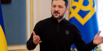 Zelenski es recibido en Londres tras choque con Trump en EE.UU.