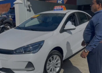 República Dominicana incorpora carros eléctricos al transporte público