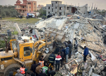 Tropas israelíes matan a 85 palestinos tras reanudar ofensiva