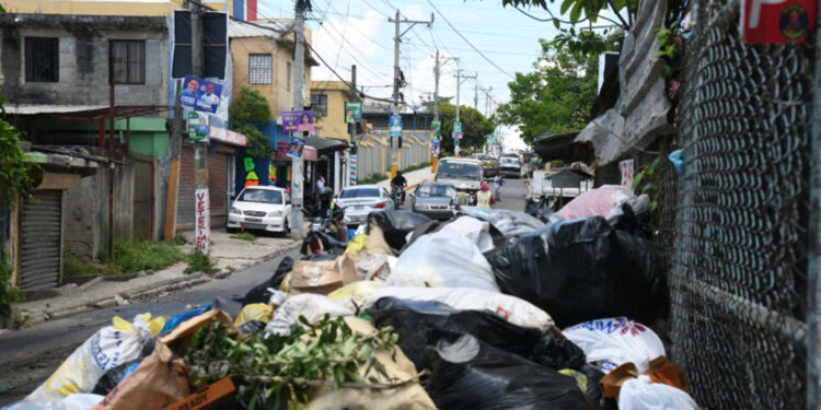 Alcaldías respaldan jornada de recolección de basura en sectores capitalinos