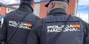 Detenido en Torrelavega por estafa de más de mil euros en venta falsa de criptomonedas