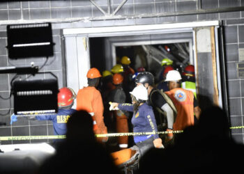 Familiares celebran hallazgo con vida de víctima en Jet Set