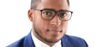 Fiscales preparan coerción contra Héctor Santillán por fraude