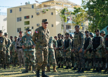 Ministro de Defensa supervisa operativos migratorios en Friusa