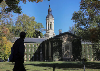 Princeton suspende becas tras recortes del gobierno de Trump
