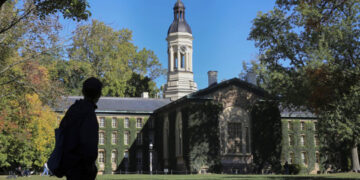 Princeton suspende becas tras recortes del gobierno de Trump