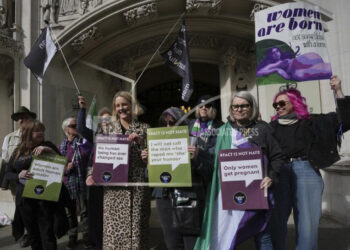 Suprema británica: ser mujer está definido por el sexo biológico