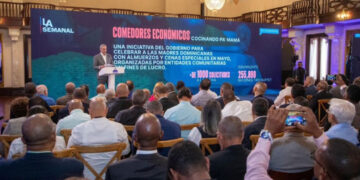 Abinader descarta debatir política migratoria con expresidentes en reunión sobre Haití