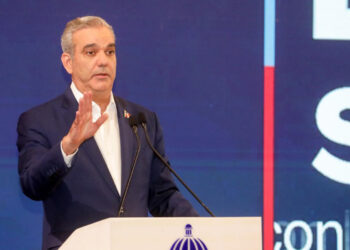 Abinader rechaza acusaciones de Haití y defiende seguridad