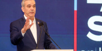 Abinader rechaza acusaciones de Haití y defiende seguridad