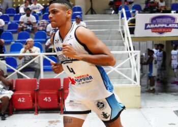 Carlos Carela guía a Marineros con 21 puntos en triunfo sobre Cañeros