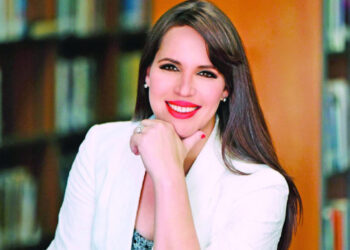 Gobierno nombra a Angie Martínez embajadora en Corea