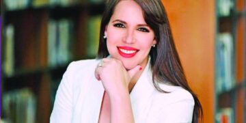 Gobierno nombra a Angie Martínez embajadora en Corea