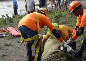 Hallan cuerpo de joven arrastrado por río en Padre Las Casas