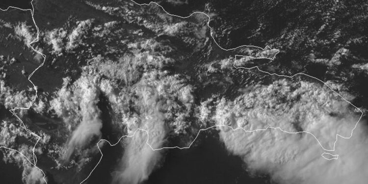 Indomet prevé lluvias hasta primeras horas de la noche