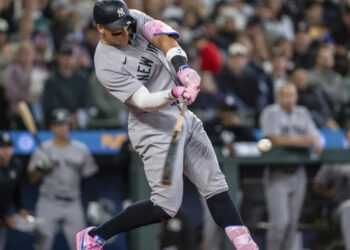 Judge lidera triunfo de Yankees con su jonrón 15