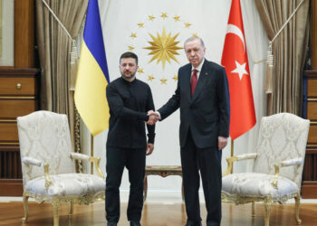 Putin se ausenta de reunión clave con Zelenski en Turquía