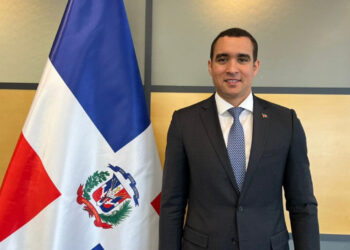 RD busca más inversión china sin afectar relación con EE.UU.