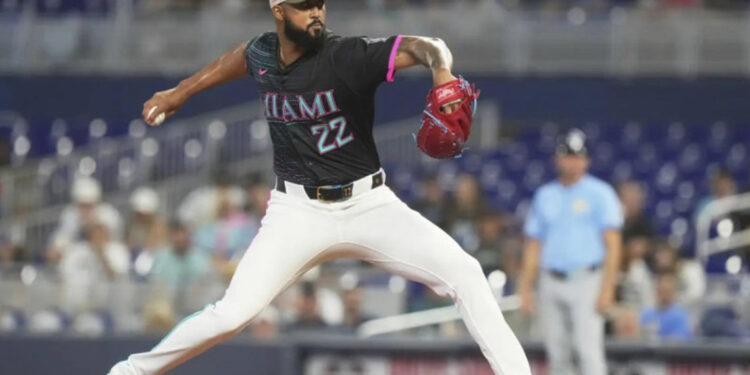 Sandy Alcántara suma sexta derrota seguida ante Tampa Bay