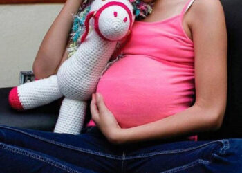 Santo Domingo lidera embarazos en adolescentes durante el 2025, según la ONE
