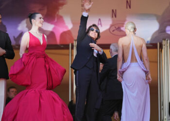 Tom Cruise deslumbra Cannes con el cierre de “Misión: Imposible”