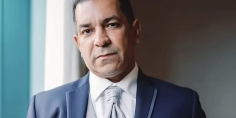 Tribunal envía a juicio a Emmanuel Rivera y red acusada de estafa inmobiliaria por RD$700 millones