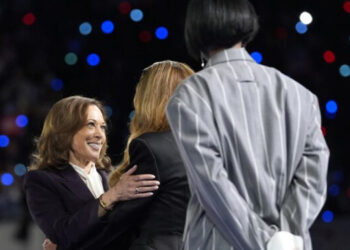 Trump pide investigar a Beyoncé, Springsteen y otros artistas por apoyar a Kamala Harris