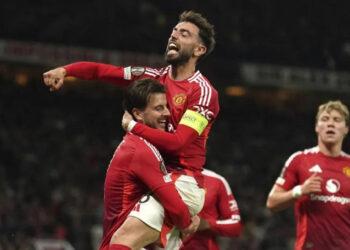United y Tottenham van por boleto a Champions en final