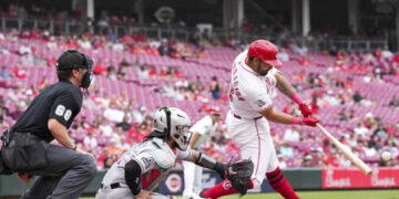 Encarnación-Strand decide victoria de Rojos sobre D-Backs