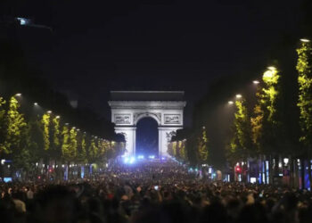 Celebración del PSG deja dos muertos y un policía en coma en Francia