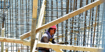 Constructores rechazan alza en tarifas de licencias impuestas por el Mived