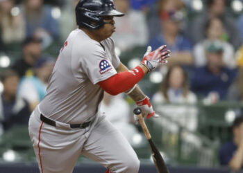 David Ortiz defiende que Devers decida si juega primera base