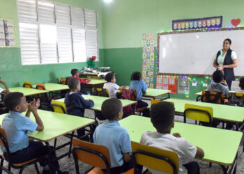 Educación fija el 25 de agosto como inicio del año escolar 2025-2026